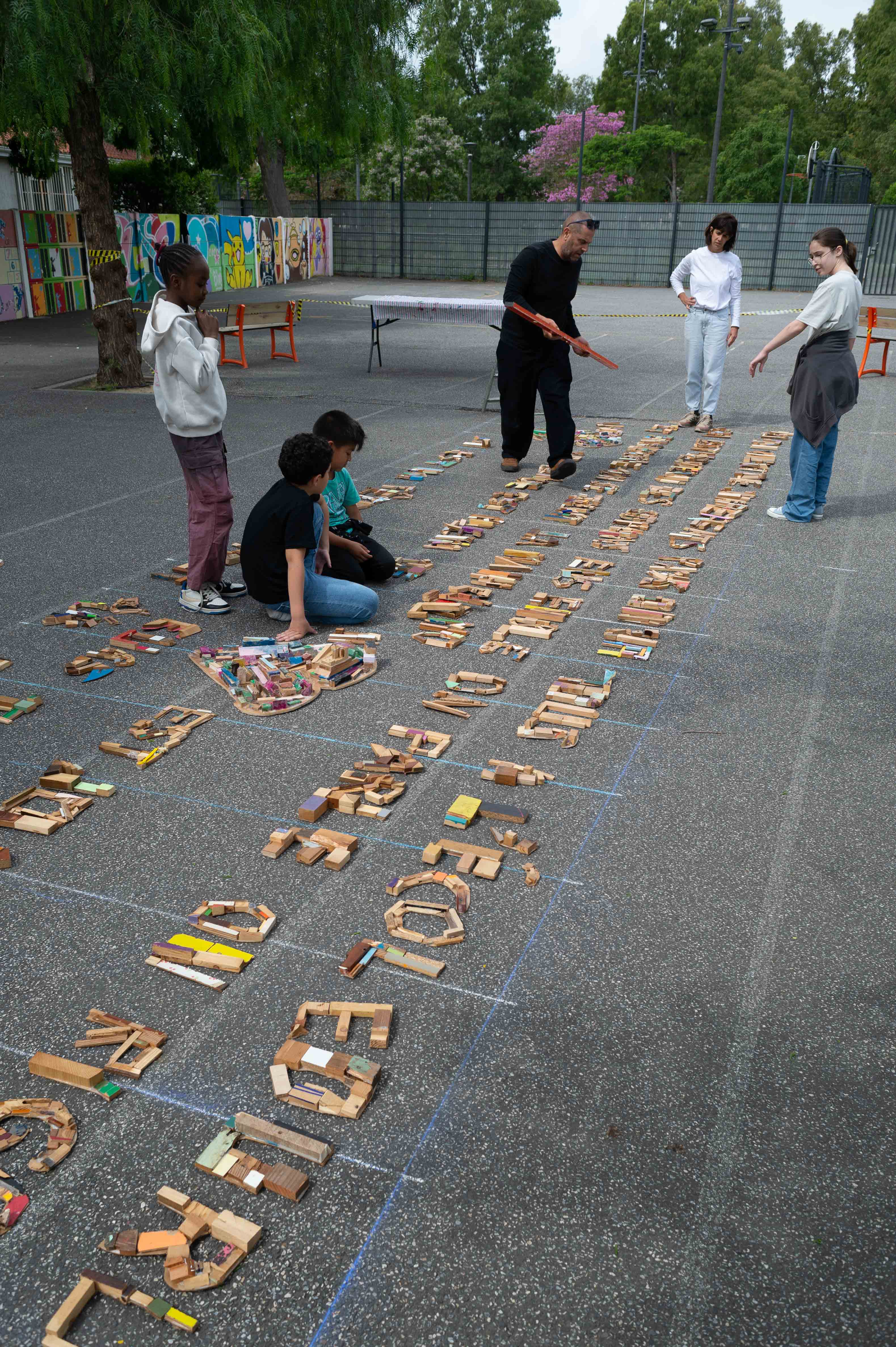 Les enfants du Bois Vernet Les enfants du Bois-Vernet/photos/04.jpg